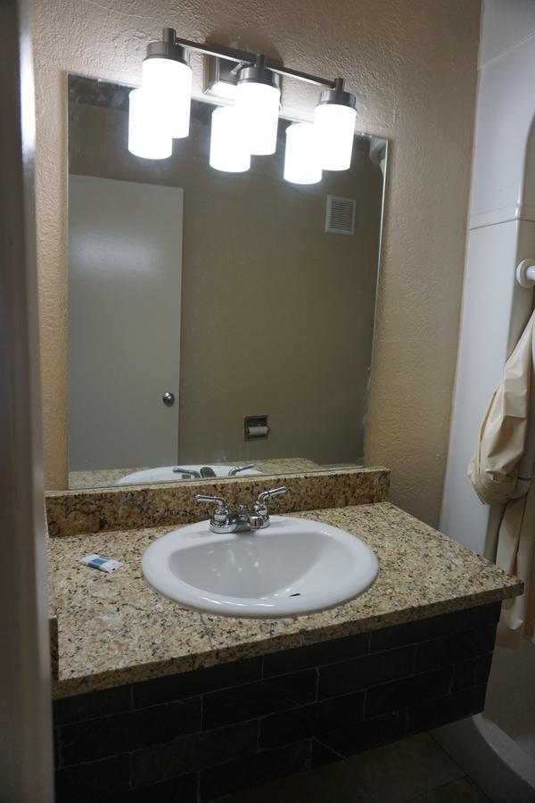 Econo Lodge San Antonio Northeast I-35 Zewnętrze zdjęcie